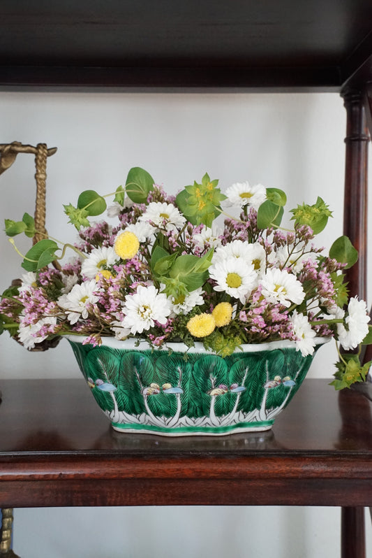 Antique Famille Verte Bok Choy Scalloped Leaf Bowl