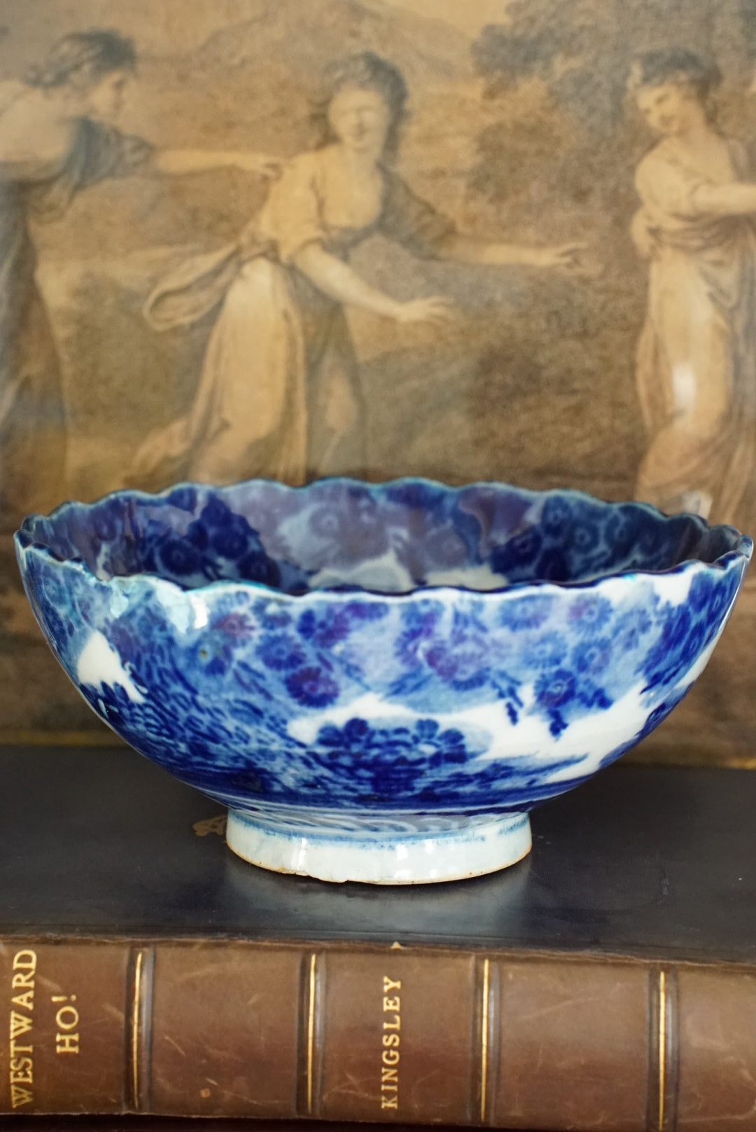 Antique Small Flow Blue Scalloped Bowl