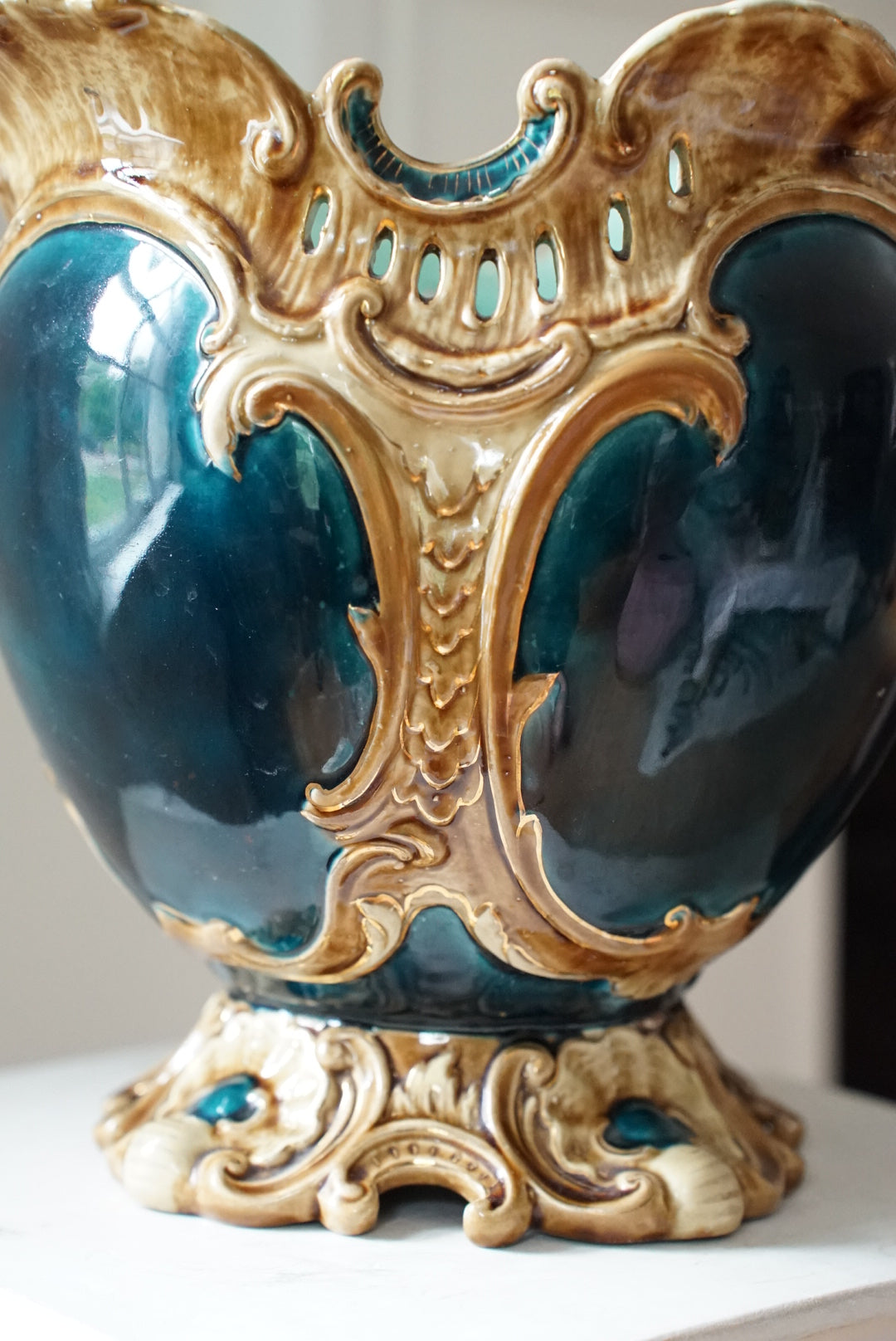 Antique Majolica Jardiniere