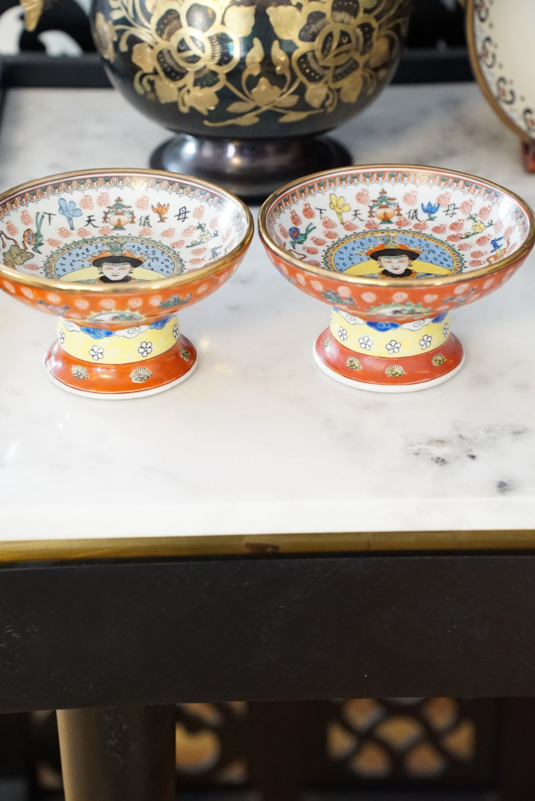 A Pair of — Vintage Ancestor Dowager Empress High Footed Offering Bowls