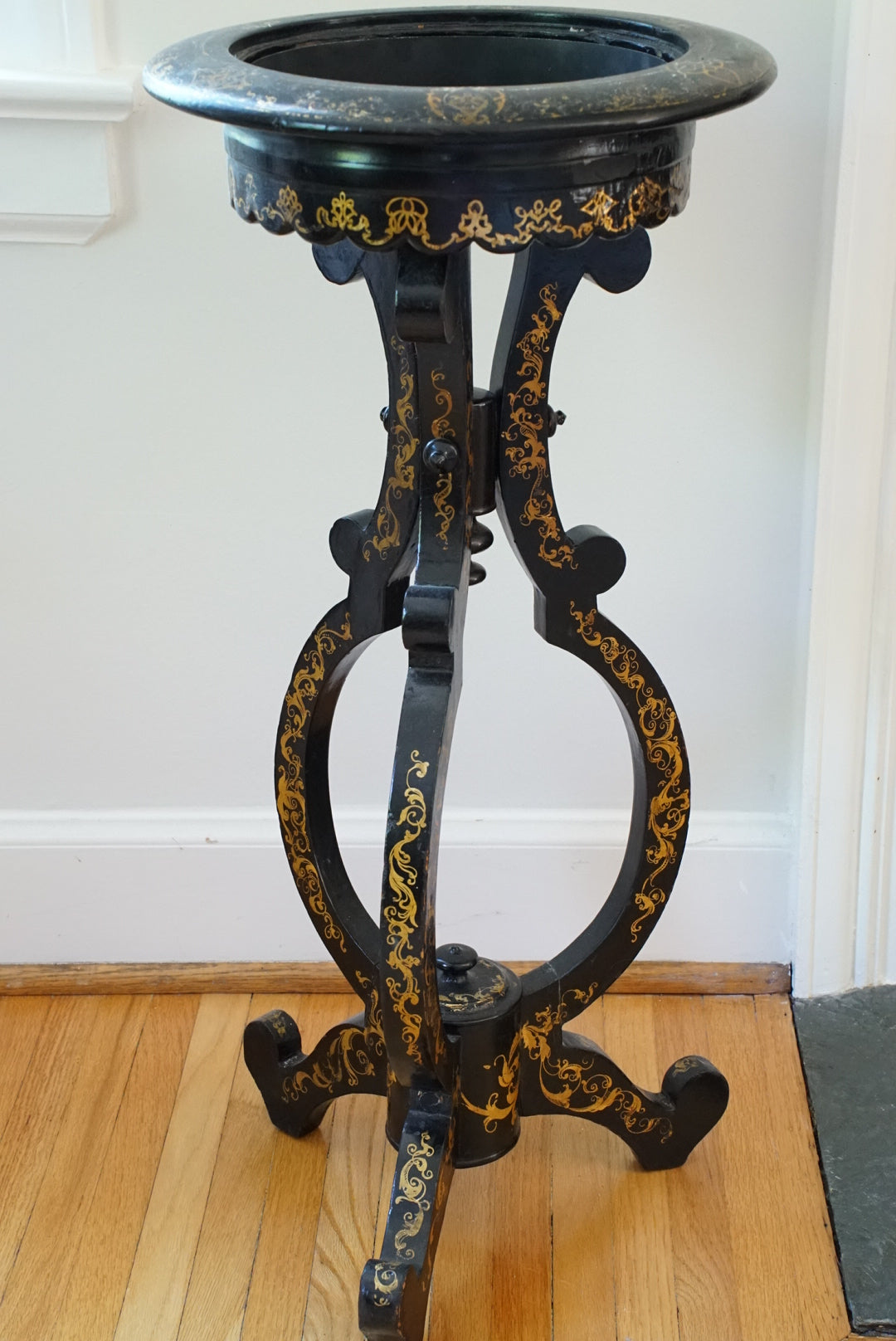 Antique Gilt Wood Jardiniere Stand with Insert