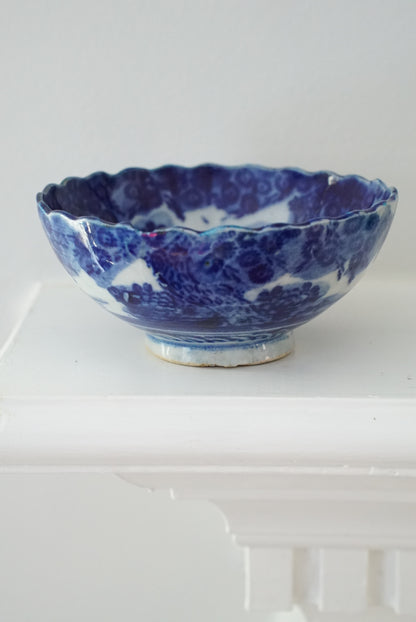 Antique Small Flow Blue Scalloped Bowl