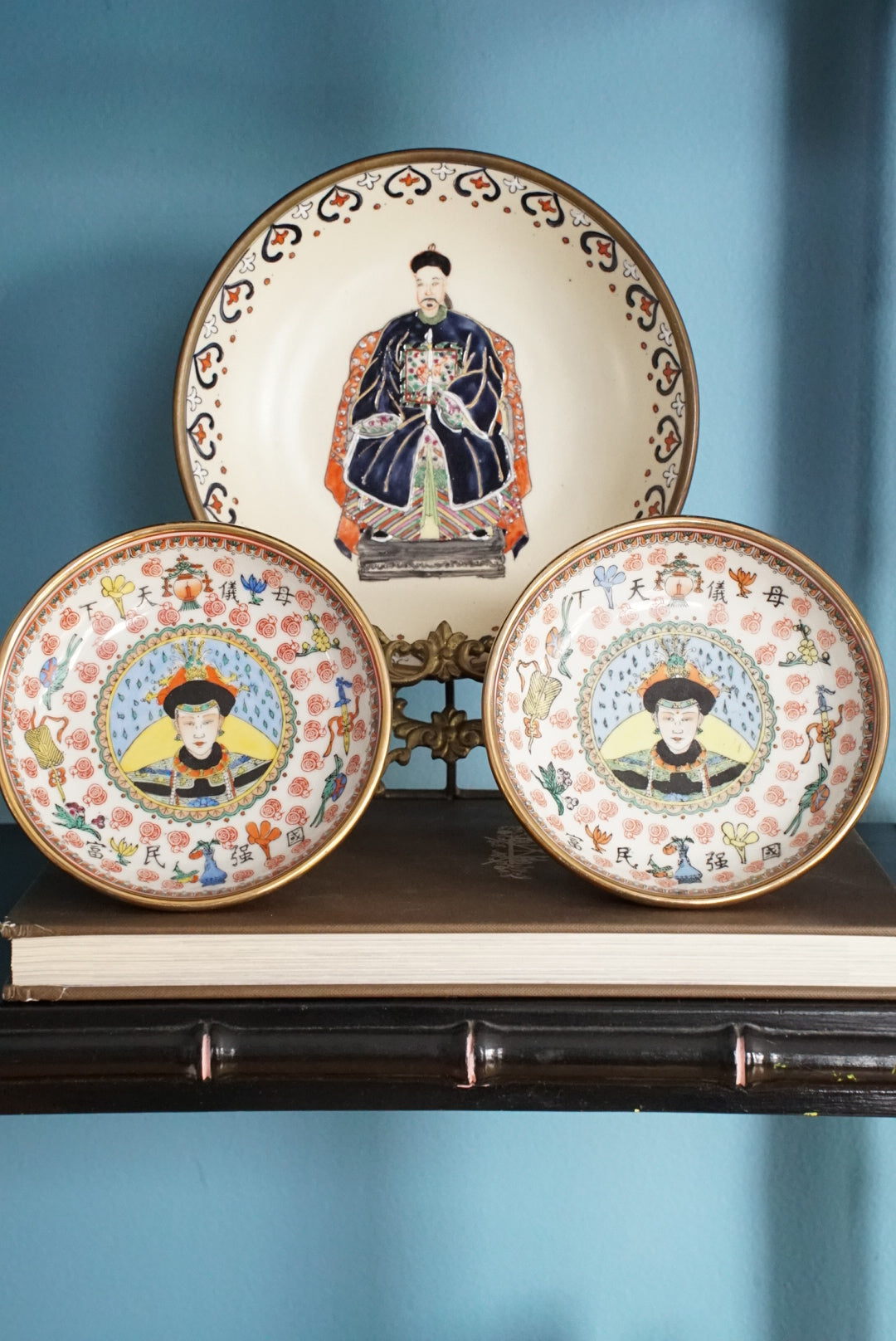 A Pair of — Vintage Ancestor Dowager Empress High Footed Offering Bowls