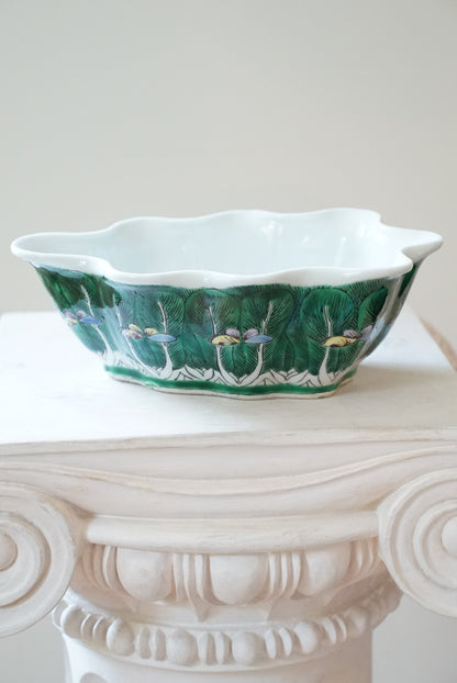 Antique Famille Verte Bok Choy Scalloped Leaf Bowl