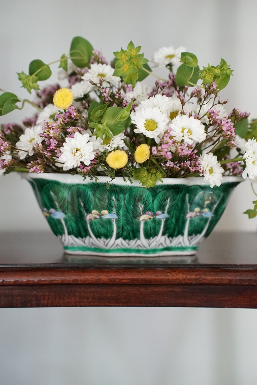 Antique Famille Verte Bok Choy Scalloped Leaf Bowl