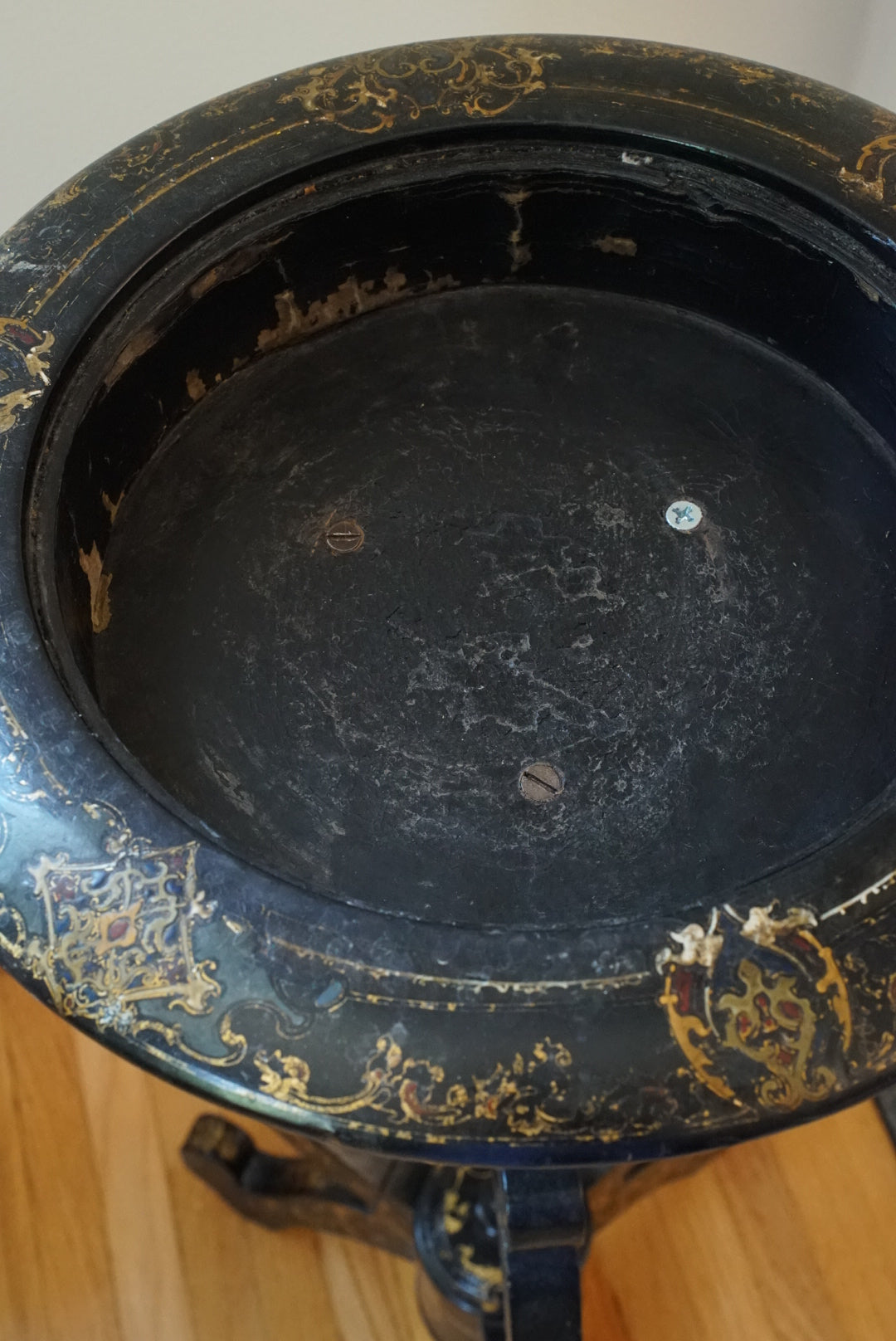 Antique Gilt Wood Jardiniere Stand with Insert
